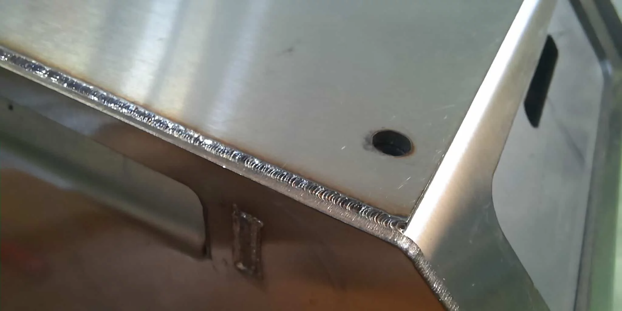 نحوه انجام جوشکاری لیزری