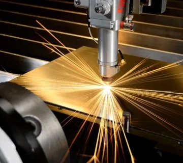 دقت حکاکی دستگاه برش لیزری چقدر است