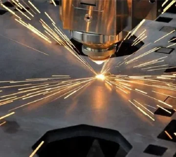 مزایای استفاده از دستگاه برش لیزر فلزات کوچک
