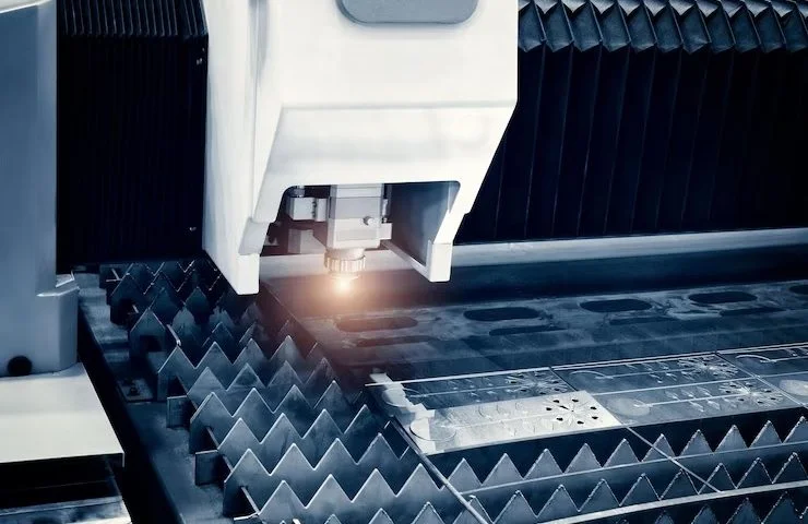 مقایسه دستگاه برش لیزر co2 با فایبر