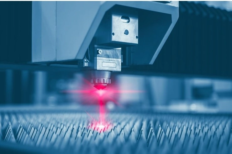 حکاکی رنگی با لستفاده از لیزر فایبر مارکینگ