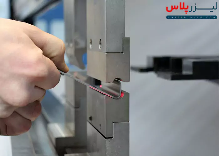 تفاوت خمکاری CNC و NC در چیست؟